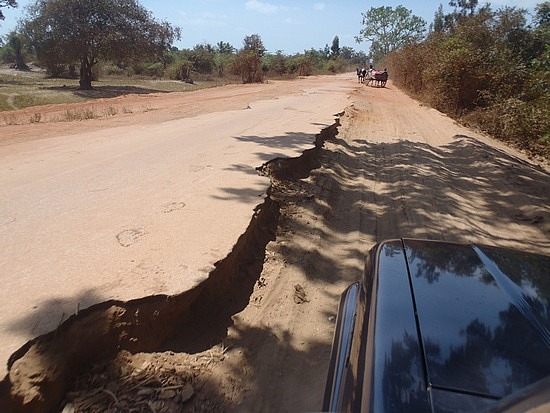 The road.. hell no .. I'll drive along side!